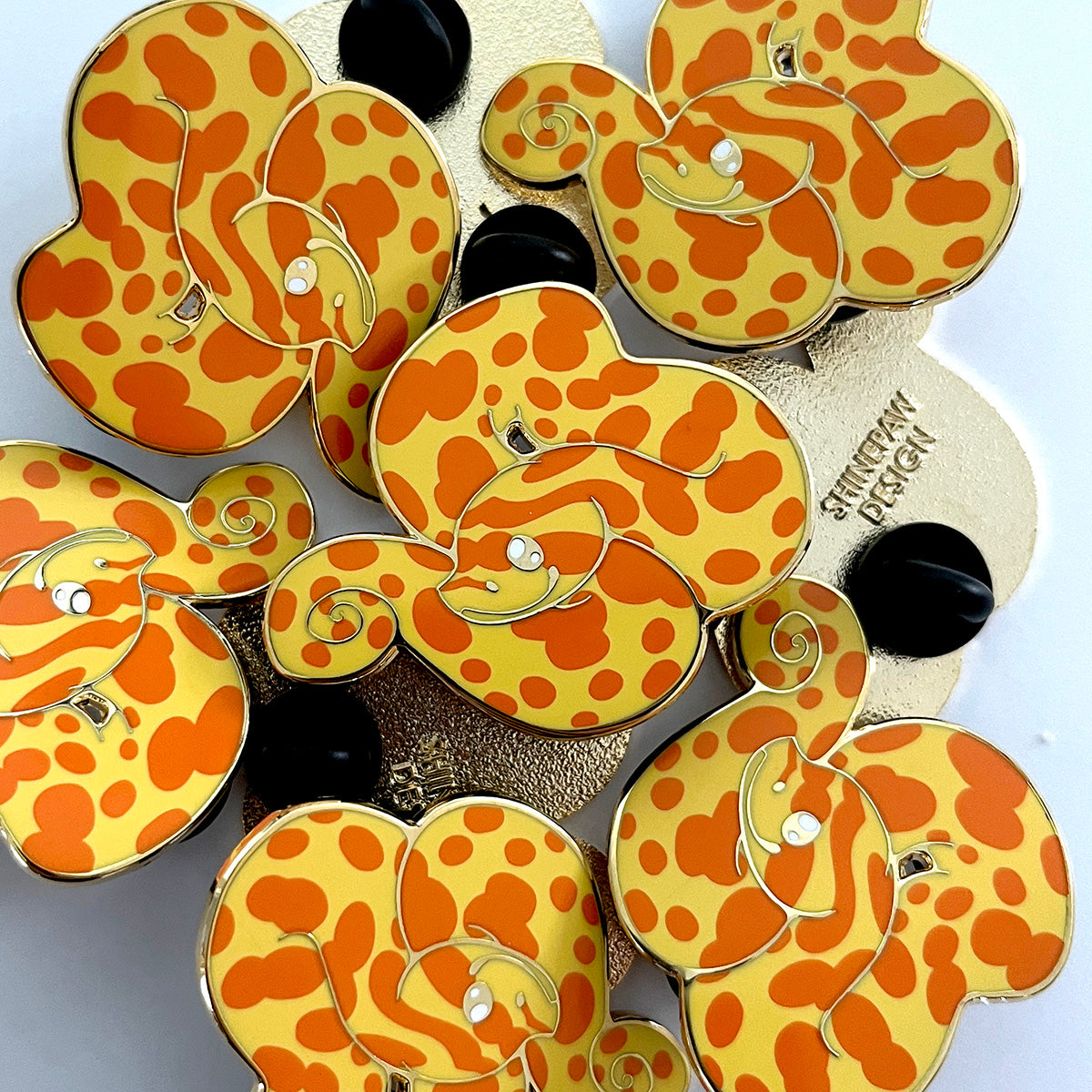 Hognose snake Hard Enamel Pin